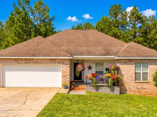 21645 E Ridge Dr, Saucier, MS 39574