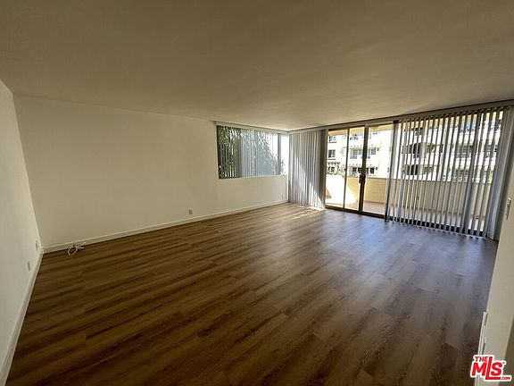 3rd image of 1818 Fairburn Ave APT 201