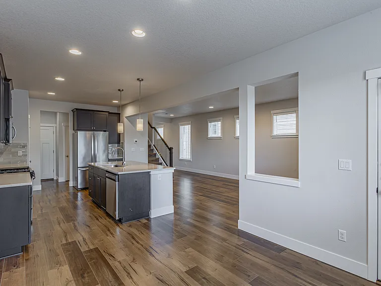 4768 NW Huserik Dr — Photo 4