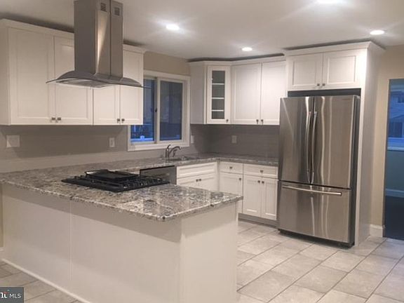 4th image of 3332 Altamont Dr