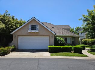 3035 W Pembrook Loop, Fresno, CA