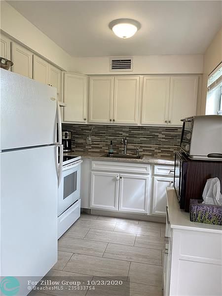 1st image of 273 Markham M #273