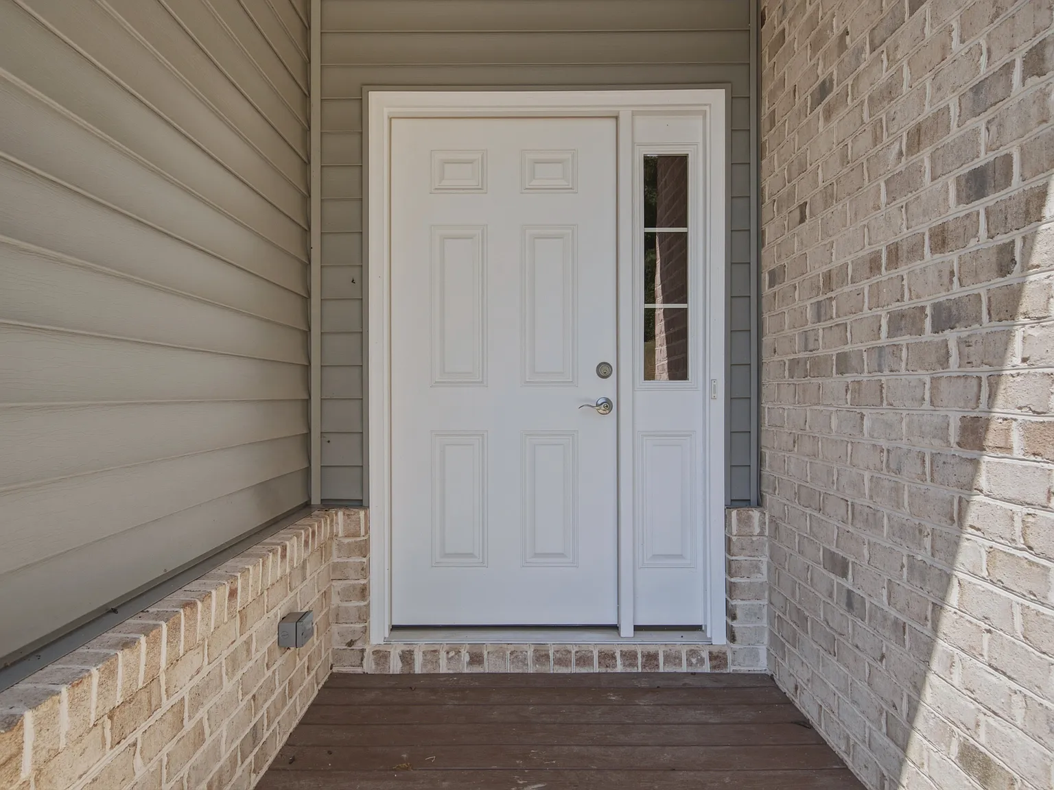 3 bed, 1675 sqft, $2,000 — Photo 2