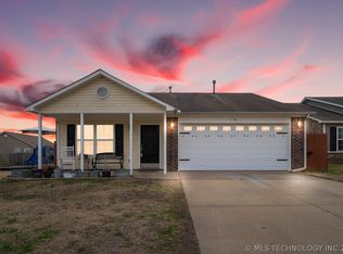 118 W Fairlane Ct, Sapulpa, OK 74066