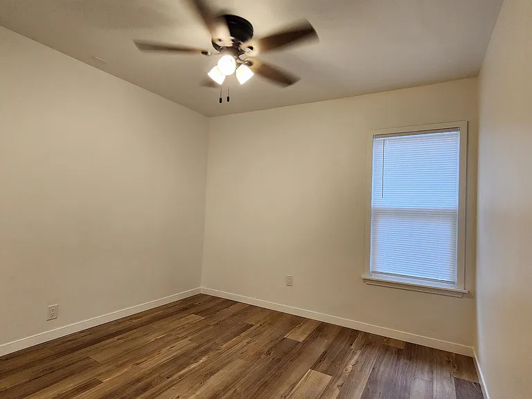 908 E Gorham St #2 — Photo 12