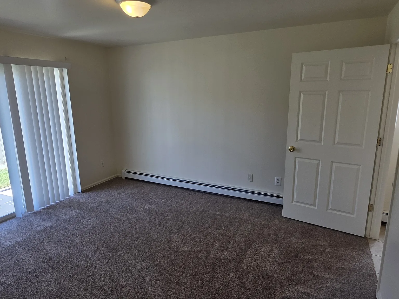 488 Coronado Court #B - B — Photo 3