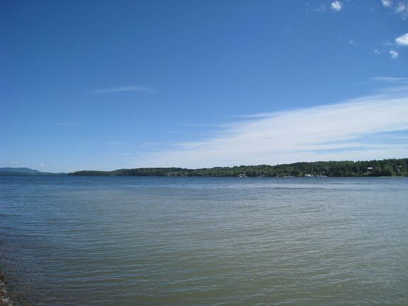 2nd image of 74 Furnace Point Ln