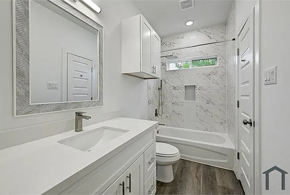 5124 Gold St #B — Photo 6