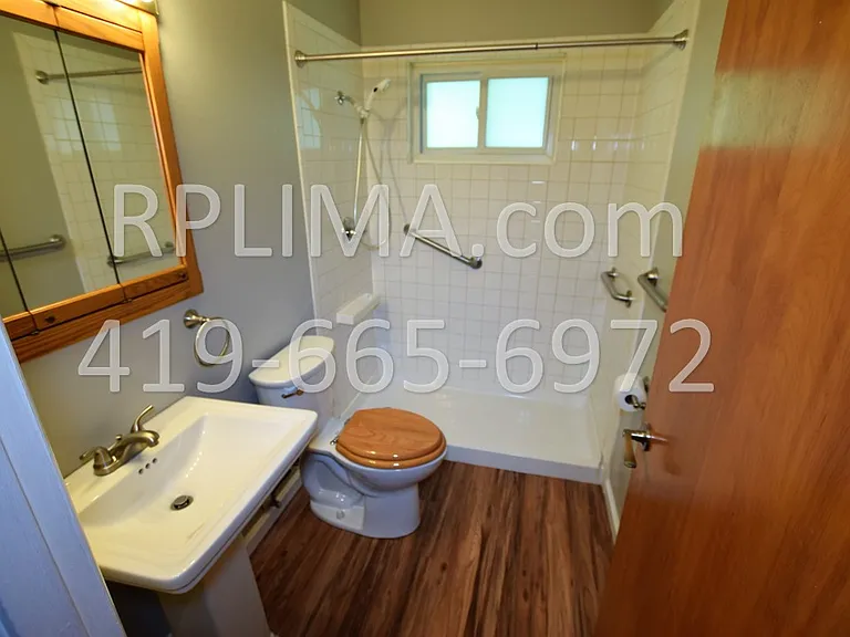 1706 Latham Ave — Photo 9