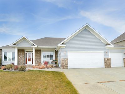 2598 Sand Hills Ave, Grand Forks, ND, 58201