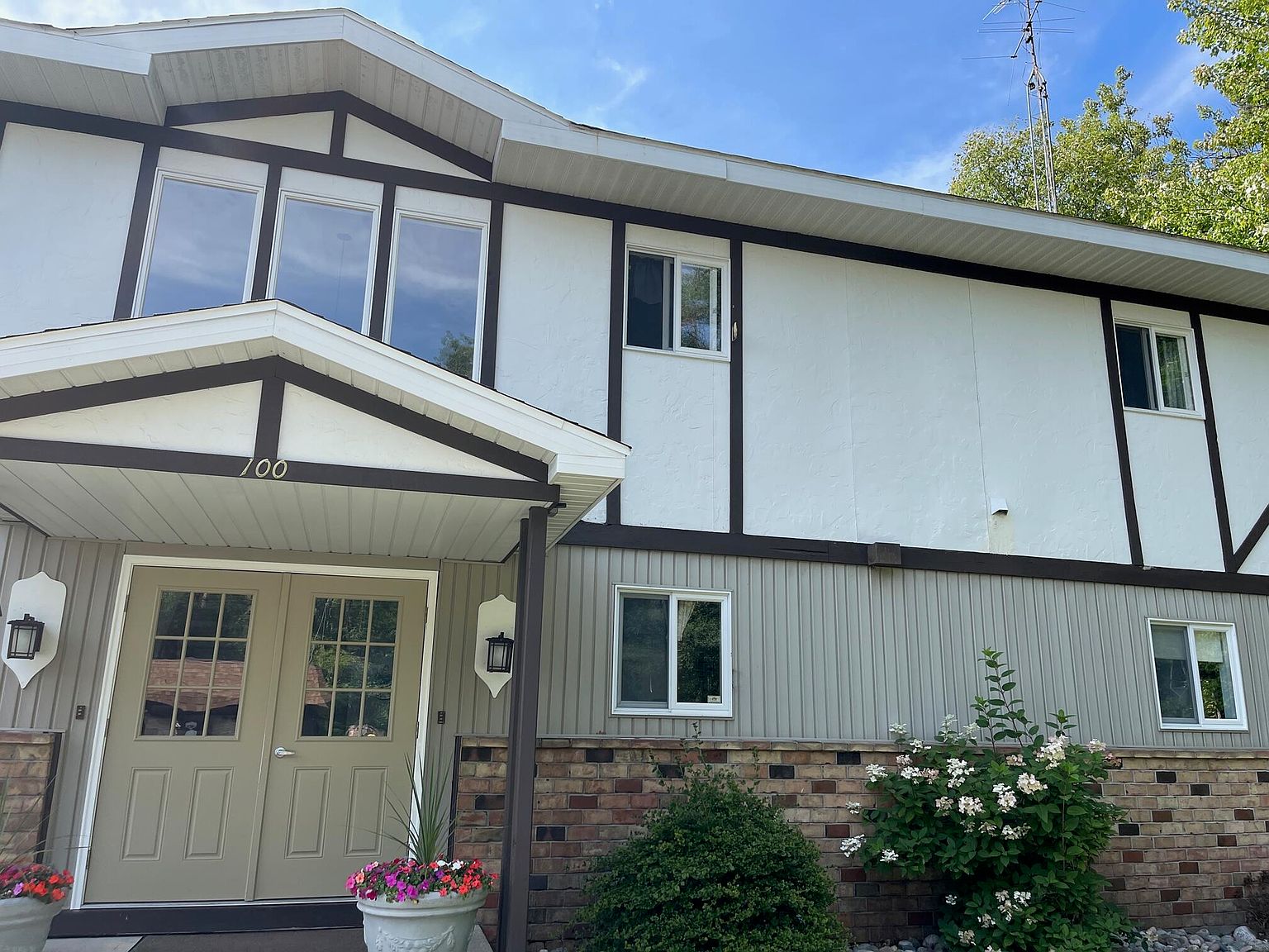 100C Village Place Dr, MI 48653 Zillow