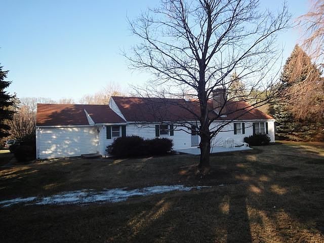 2nd image of 820 King Rd