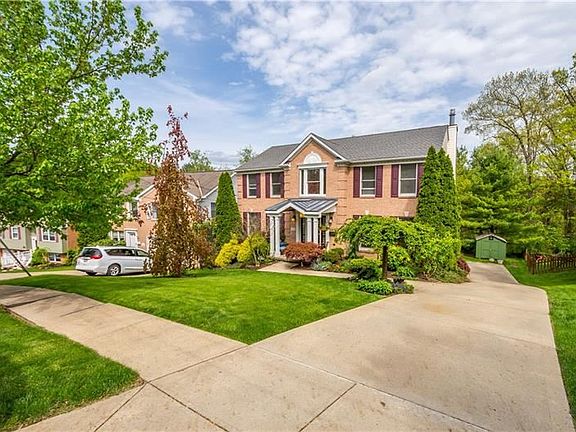 2nd image of 808 Bethany Dr