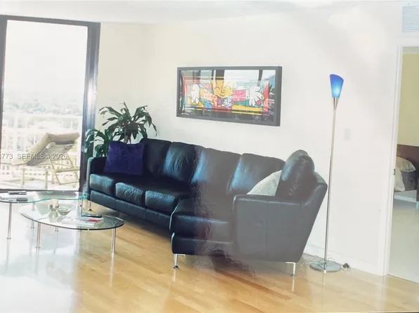 1000 Quayside Ter APT 806, Miami, FL 33138