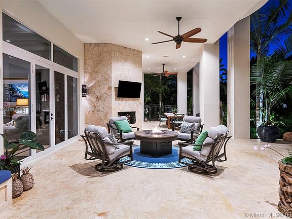 5th image of 8899 NW 70th Ct