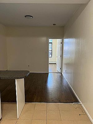 1st image of 2049 2nd Ave APT 2A