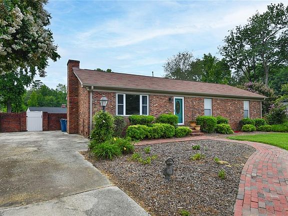 5th image of 5004 Renville Dr