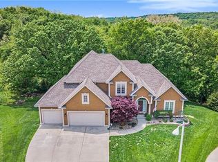 5702 N Hull Ct, Kansas City, MO 64151