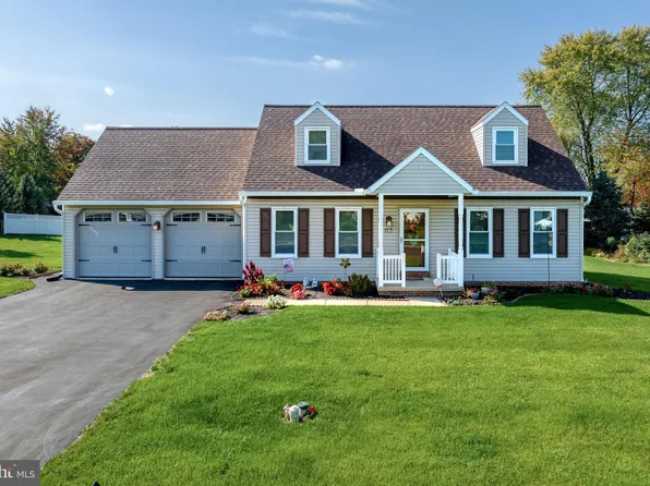 65 Winding Way, Lititz, PA 17543