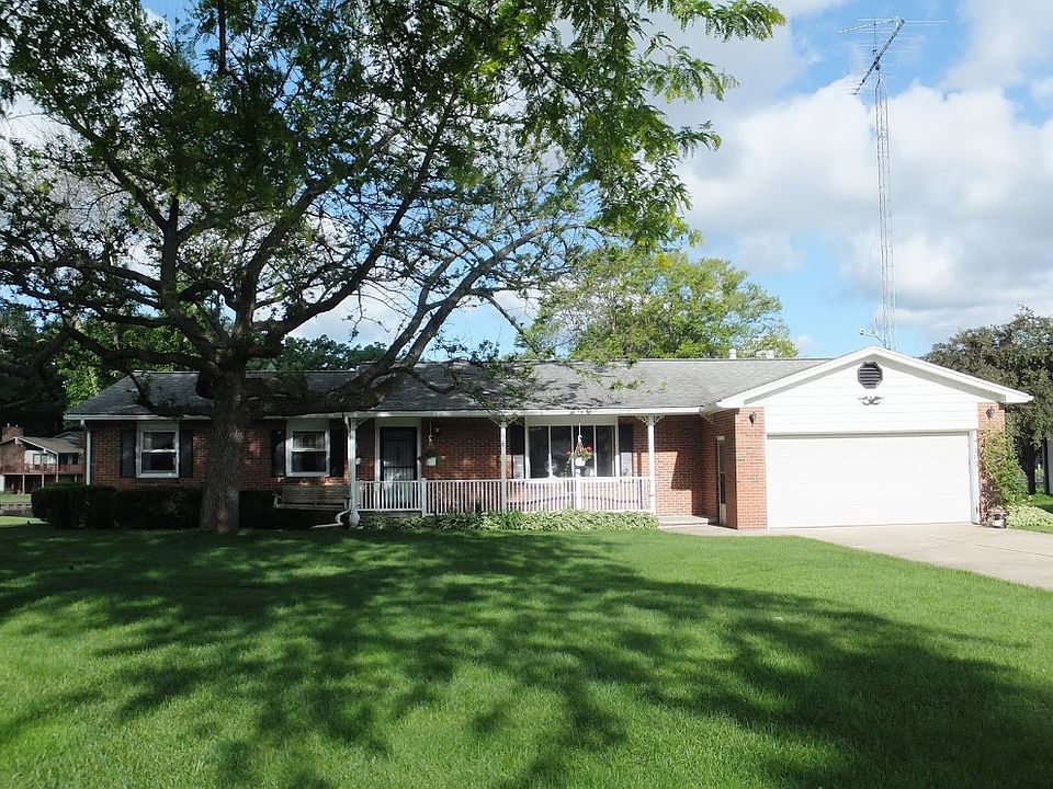1st image of 68948 Island Dr