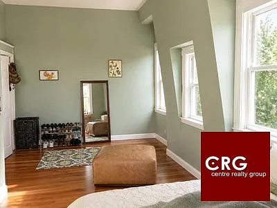 2 bed, 1.0 bath, $3,175 — Photo 2