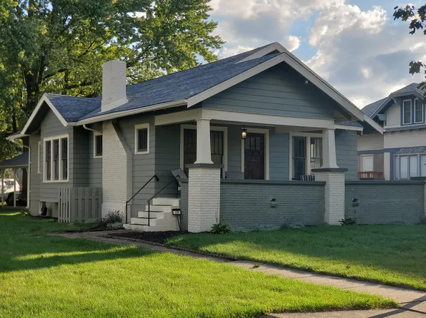 209 E Iroquois St, Kentland, IN 47951