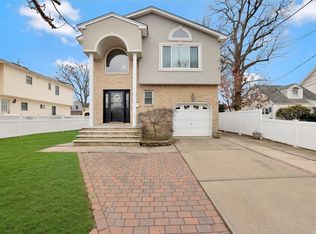 116 Fairview Ave, Oceanside, NY 11572