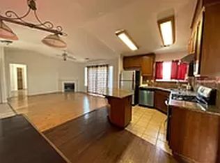 321 W Pardee Ln #A, Stockton, CA 95207