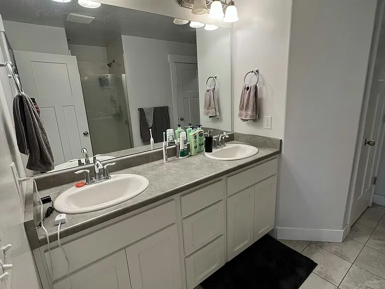 192 W Silver Springs Dr — Photo 9