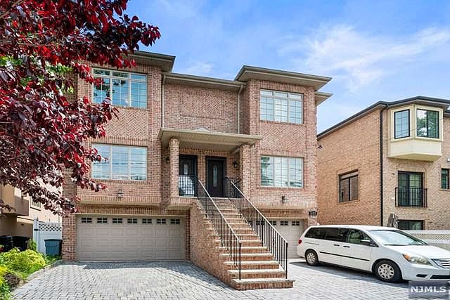 1st image of 409 Washington Ave #409