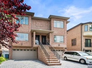 409 Washington Ave #409, Cliffside Park, NJ 07010