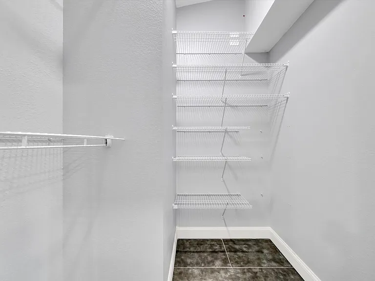 6044 Marella Dr — Photo 29