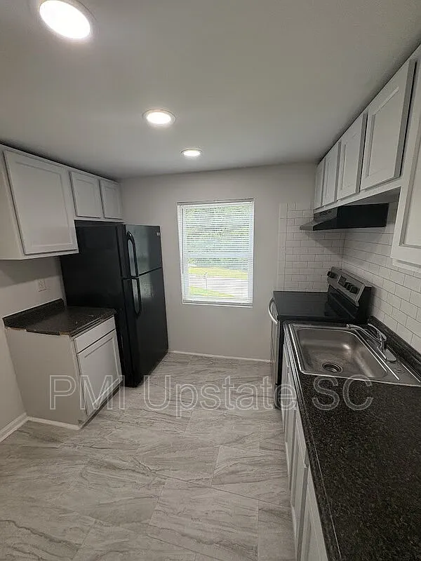 Chandler Oaks — Photo 2