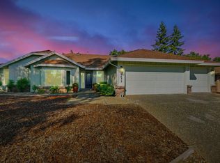 8677 Robin Hill Way, Orangevale, CA 95662