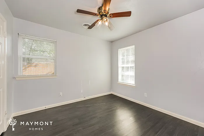 5601 Oak Grove Rd — Photo 9
