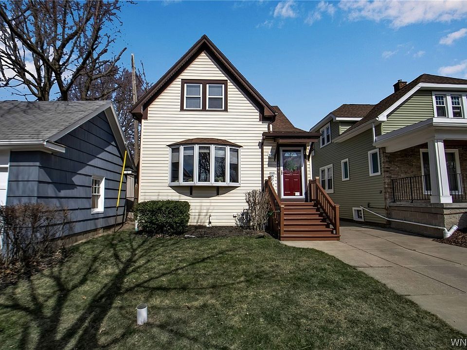 1st image of 300 McKinley Ave