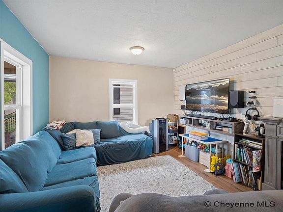 4th image of 158 N Nebraska Ave