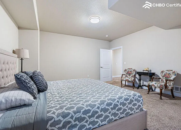 1131 S Balsam Ct — Photo 37