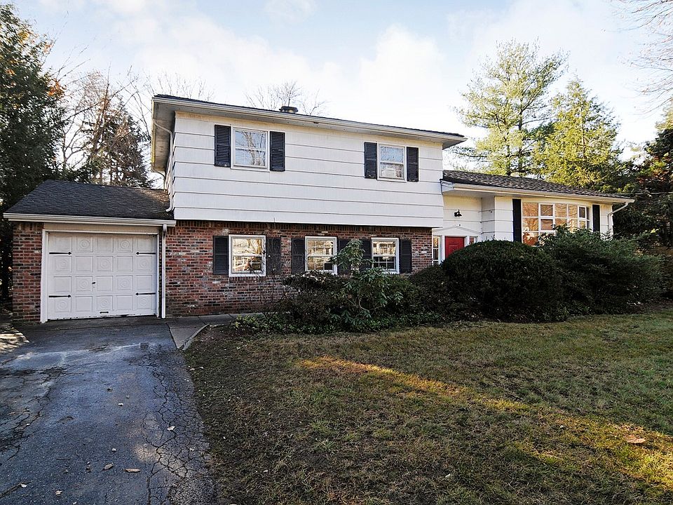1st image of 71 Arcadia Way