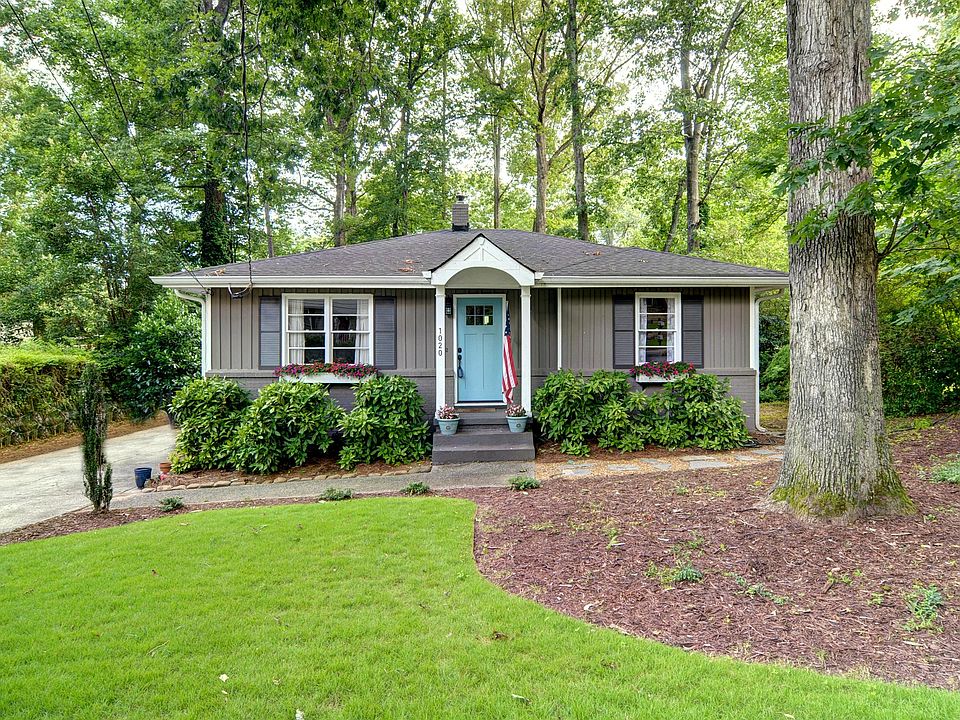 1st image of 1020 Oakview Dr SE