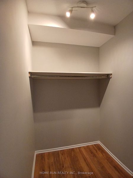 Ottawa Apartment for rent - 2 Bedrooms — photo 17
