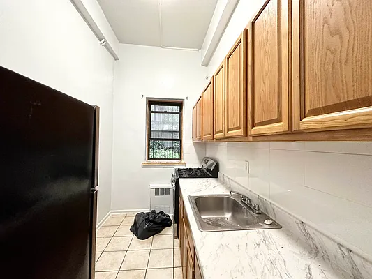 Rented by Premier One Realty LLC | media 9