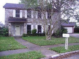 Front view of home.