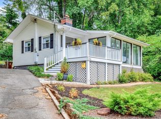 194 Outer Dr, Oak Ridge, TN 37830