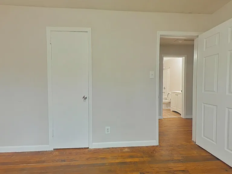 3401 Martin Ave — Photo 12