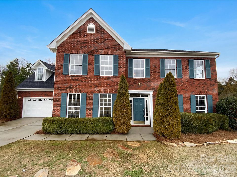1st image of 138 Woodside Village Dr