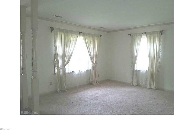 4th image of 909 Costigan Dr