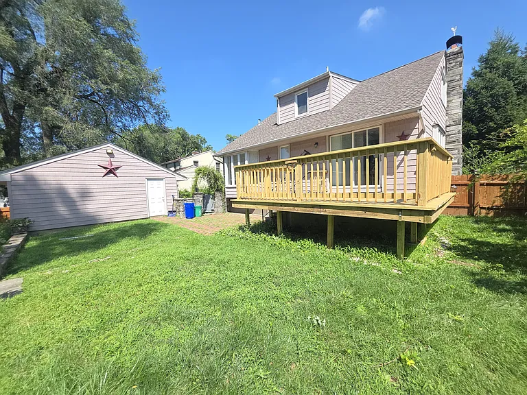 316 Hutchinson Ave — Photo 34