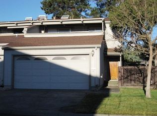 101 Knolls Ln, Santa Rosa, CA 95405
