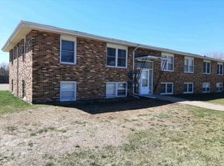 565 35th St W, Hastings, MN 55033